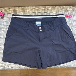 Columbia Blue Cargo Shorts Lightweight Design